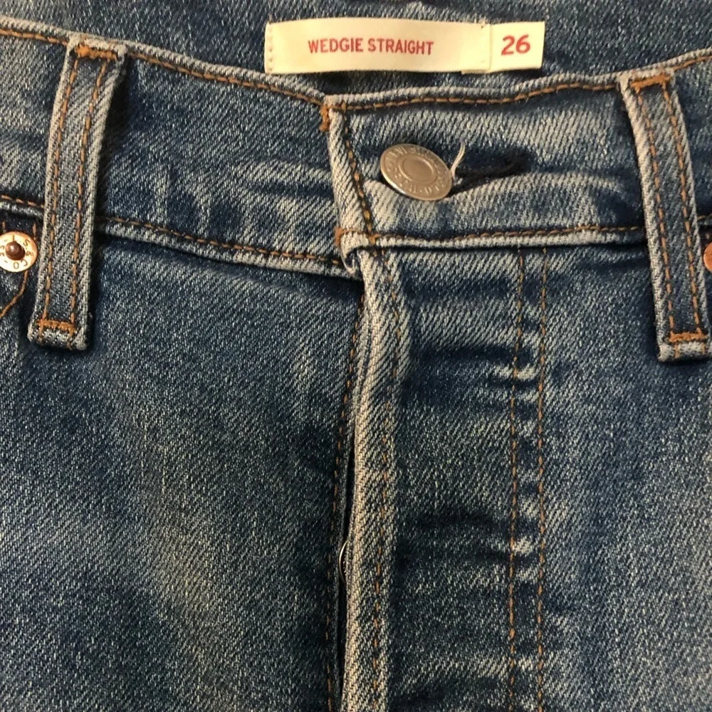 LEVI'S Wedgie Straight Jeans Size 26 - Picture 10 of 12
